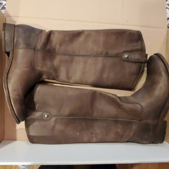 Frye Melissa Button Boots - Picture 5 of 8